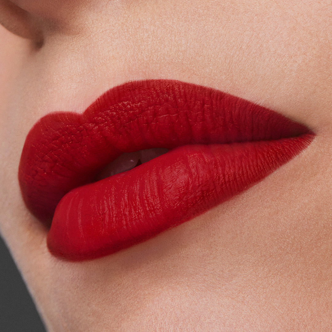 Pure Color Lipstick Matte - Perfumería First Bolivia