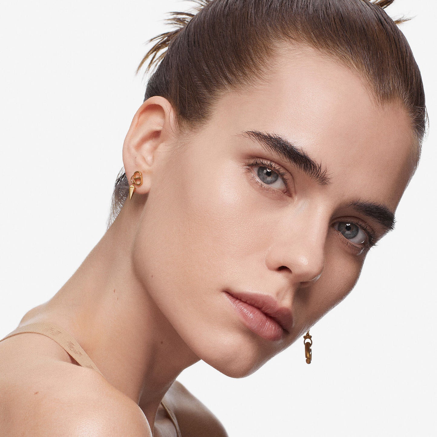 Dior Forever Hydra Nude - Perfumería First Bolivia