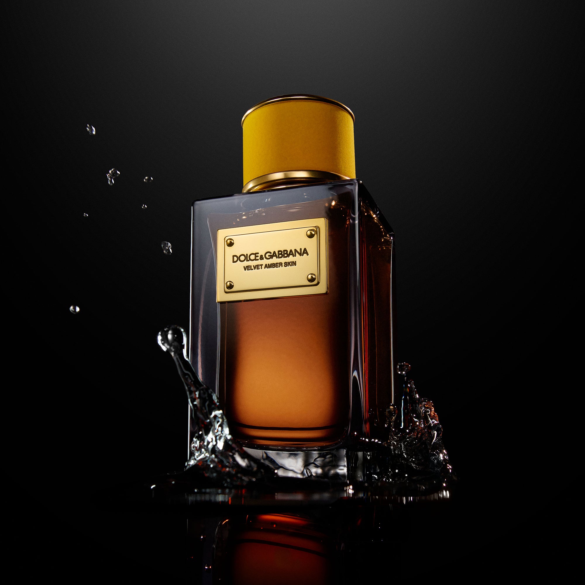 Velvet Amber Skin Eau de Parfum